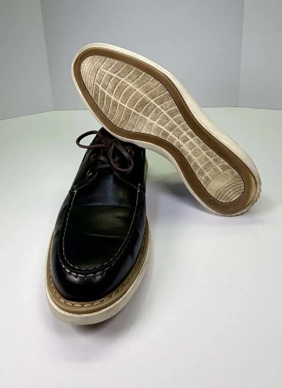 Nautica‎ Men's Moc Toe Boat Shoes with White Sole Size 9.5 Man-made Material